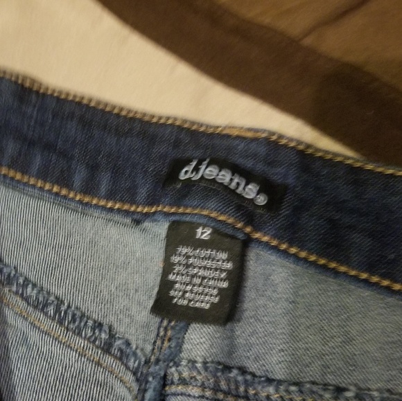 Jeans - Picture 2 of 4